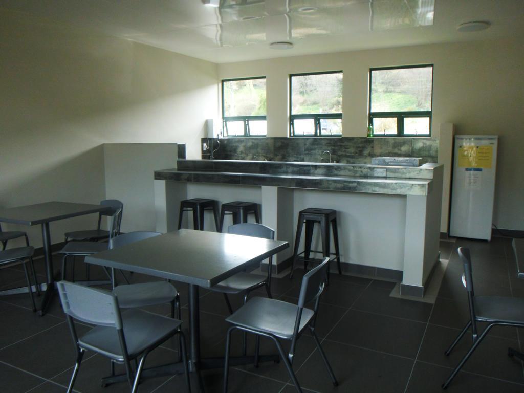 Oamaru Top 10 Holiday Park Exterior photo