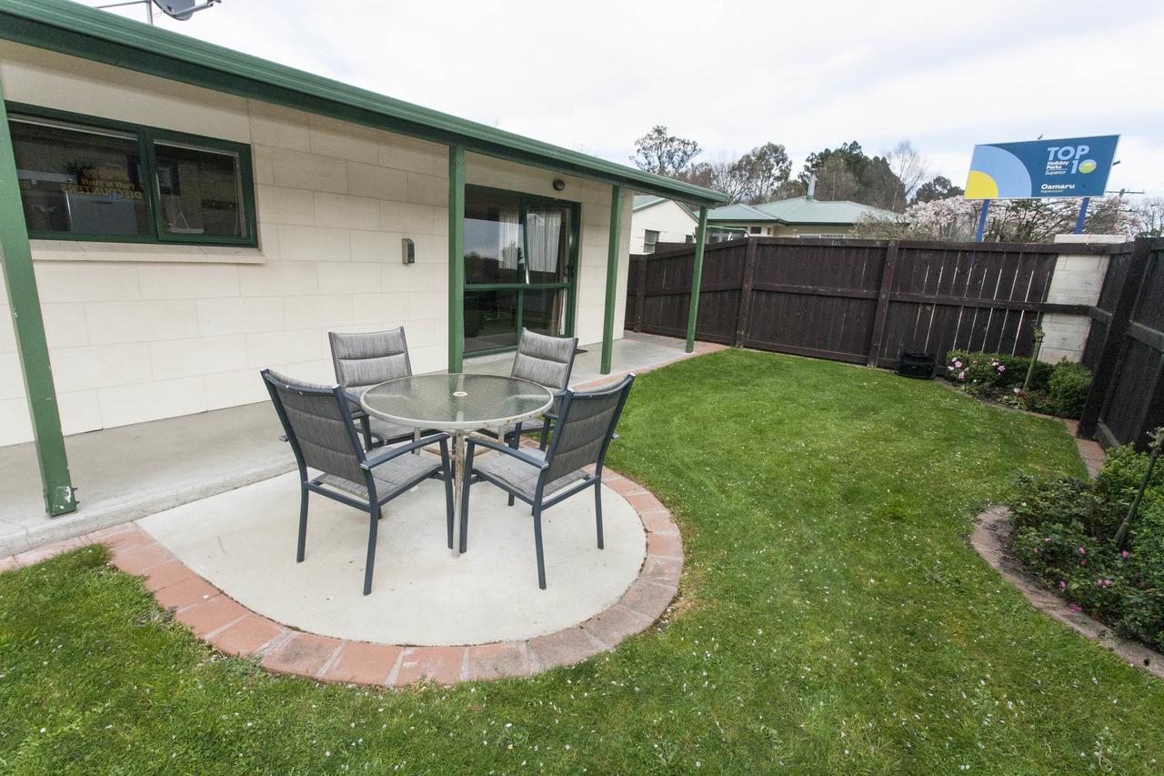 Oamaru Top 10 Holiday Park Exterior photo